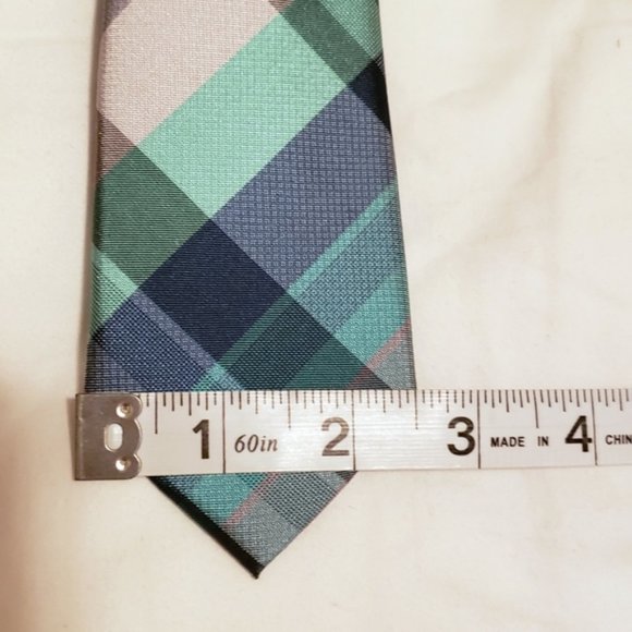NWOT Kenneth Cole plaid slim tie - Picture 6 of 6